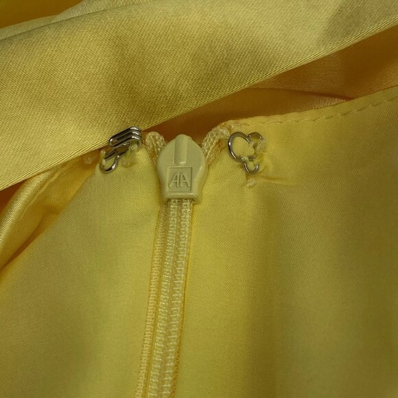 More To Come Women’s Sheila Midi Dress Yellow Size M - Picture 3 of 11